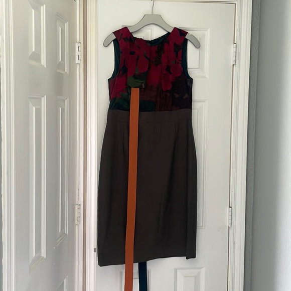 Elie Tahari silk and wool sheath dress with belt from 2010-2013 sz 8 - Picture 1 of 5